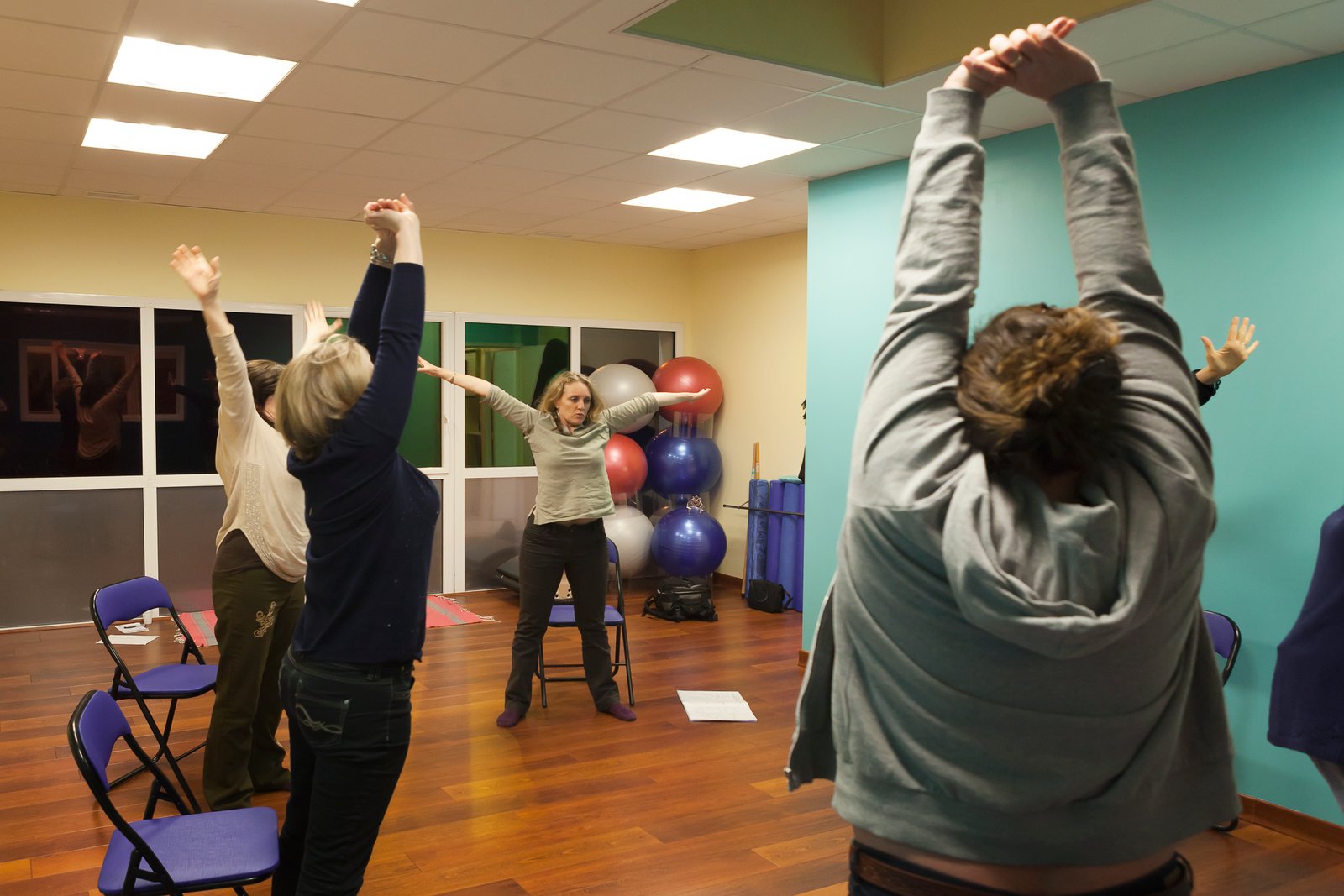 Exercices de sophrologie en groupe dans le Tarn